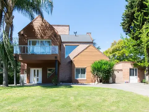 Venta casa El Casco de Leloir FINANCIA