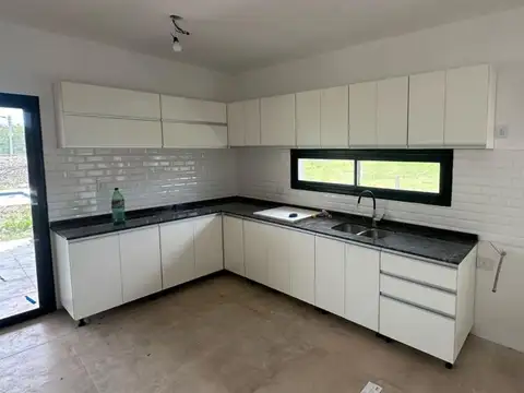 Casa 5 ambientes con 3 baños