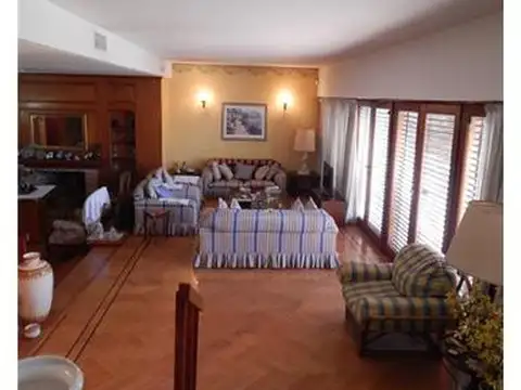 Casa en Venta de 5 dormitorios