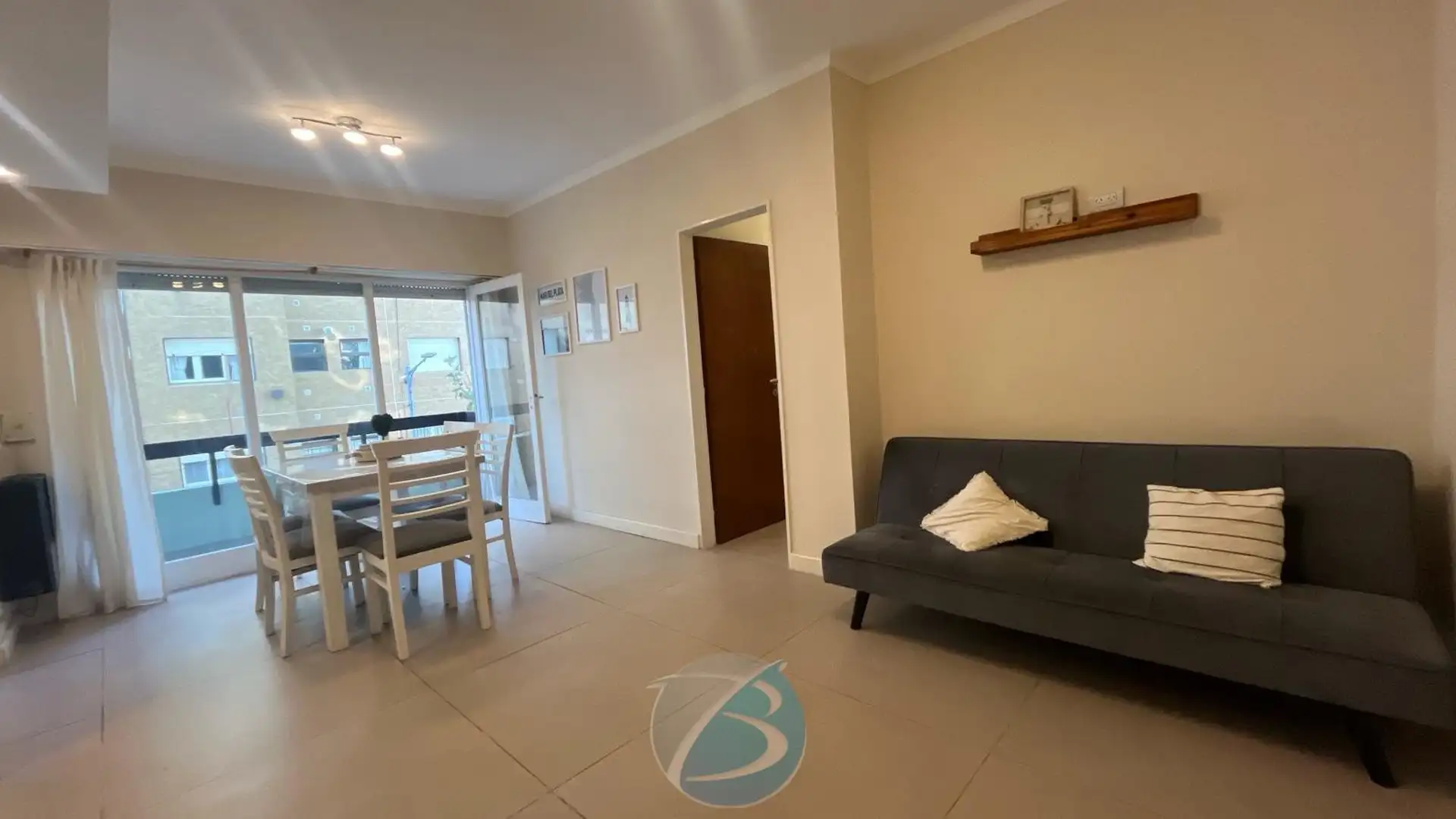 Depto 3 amb, 60m² con balcón a la calle Plaza Mitre