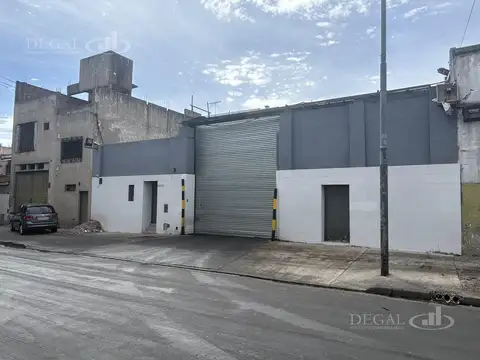 Galpon en Venta 17  mts Frente