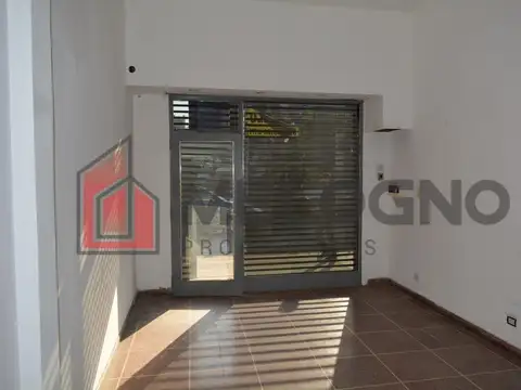 Local en Alquiler en Centro  - Moreno, $ 800.000