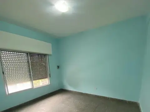 Depto Tipo Casa 4 ambientes con 1 baño