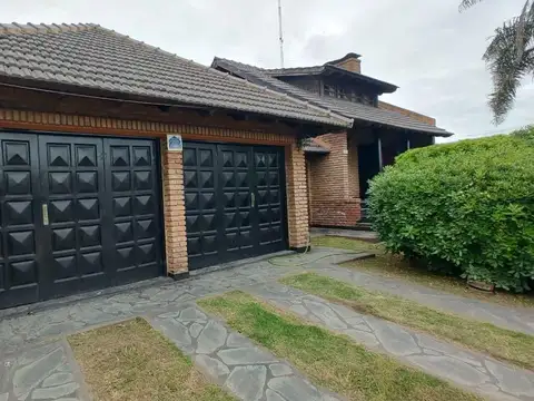 Casa en Alquiler de 4 dormitorios