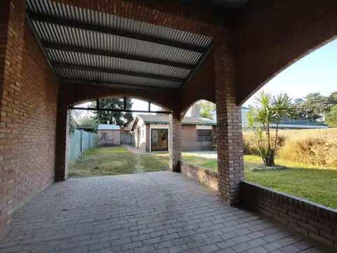 Casa 3 ambientes con 1 baño