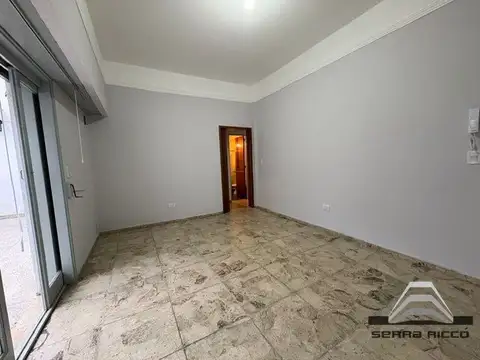 Depto Tipo Casa en Alquiler de 2 dormitorios