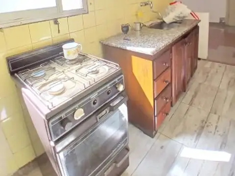 Rincón 750 , Piso 1