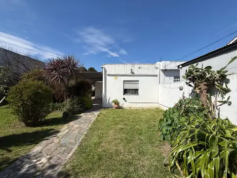 CASA EN VENTA EN CLAYPOLE