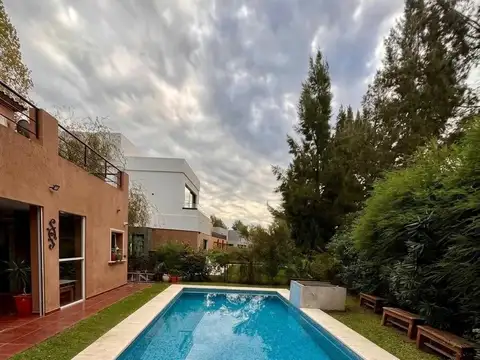 Casa en Venta en Countries y Barrios Cerrados en San Vicente, USD 490.000