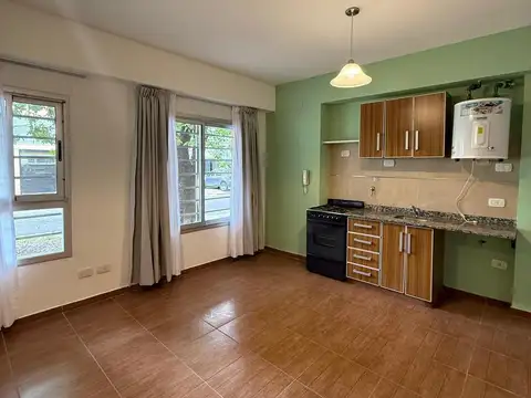 Oficina en Alquiler en Lomas de Zamora, $ 400.000