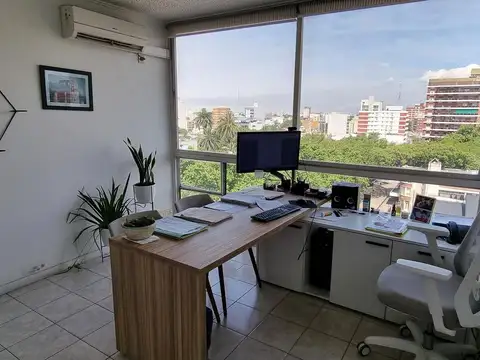 Oficina 4 ambientes con 2 baños