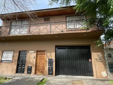 Casa en Don Torcuato 2 dorm jardin pileta cochera