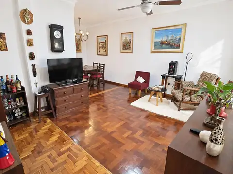 Roque Saenz Peña al 2300