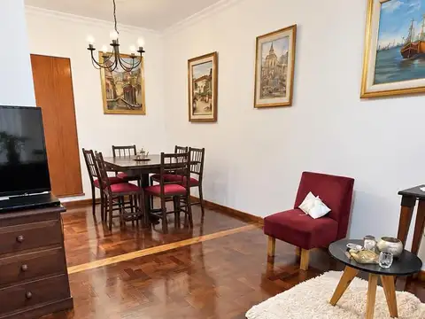 Casa en Venta en Olivos Maipú/Uzal, USD 220.000