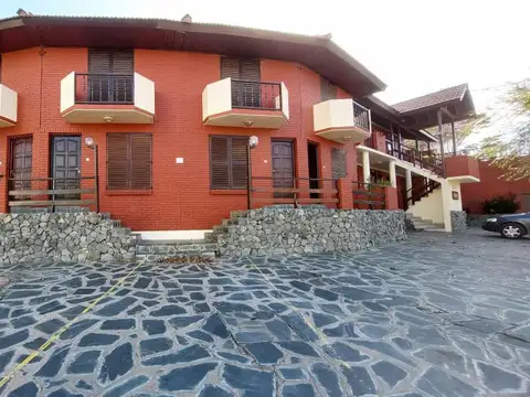 Dúplex - Venta - Villa Gesell - 4 Ambientes - Estacionamiento