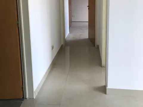 Hermoso depto. de 3 amb c/balcón al frente 54 m2 en Alquiler - Boedo