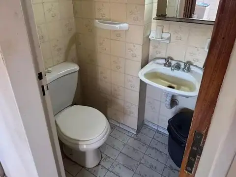 Departamento 6 ambientes con 2 baños