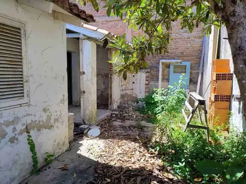 Depto Tipo Casa en Venta 40 años