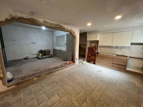 Depto Tipo Casa 5 ambientes con 1 baño