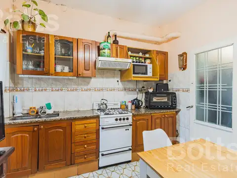 Depto Tipo Casa en Venta en Ramos Mejia Sur, USD 110.000