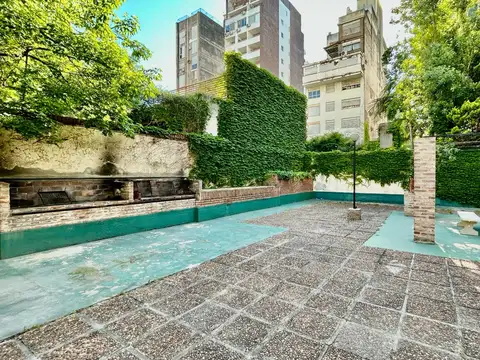 3 Dormitorios - Cordoba 2150 Piso 4 Departamento B- Parque con Parrilla