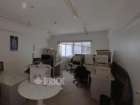 Oficina en Alquiler 40 años