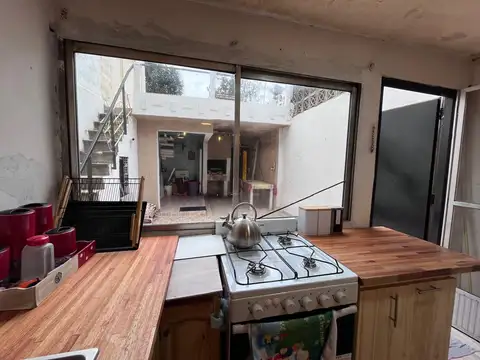 Depto Tipo Casa en Venta en Valentin Alsina, USD 80.000