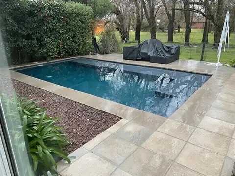 Casa en venta en Country Club Banco Provincia