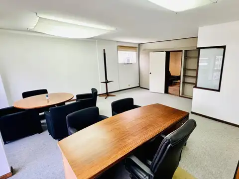 Oficina en Venta en Recoleta, USD 275.000
