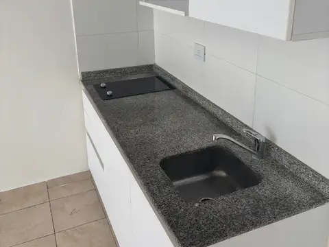 La Rioja 400, Piso 4
