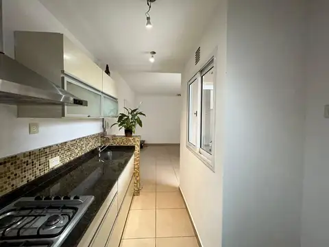 Depto Tipo Casa en Alquiler al Noreste