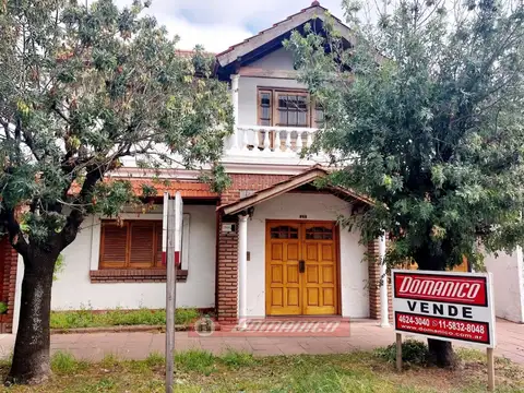Casa - Venta - Argentina, CASTELAR - SAN NICOLAS 886