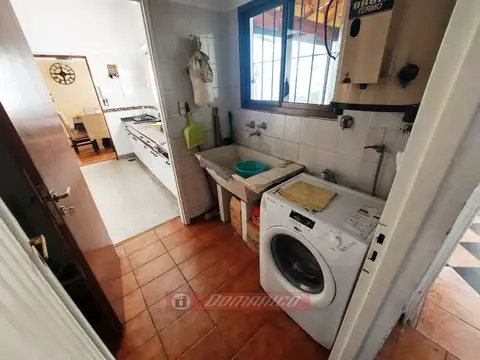 Casa - Venta - Argentina, CASTELAR - SAN NICOLAS 886