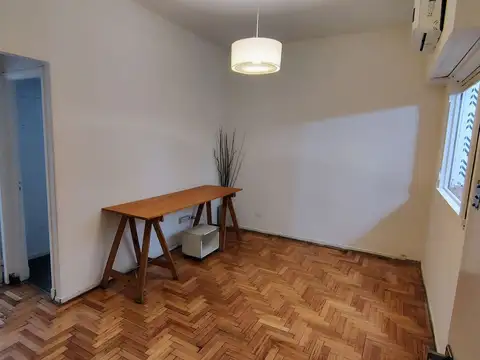 AV LUIS MARIA CAMPOS 1300