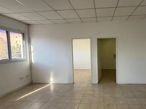 Oficina en Alquiler 40 años