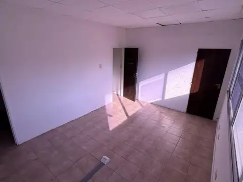 Alquiler Oficina Comercial 4 Ambientes en San Miguel Centro