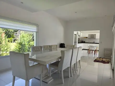 Casa 6 ambientes con 6 baños