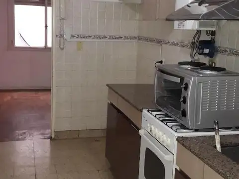 Av. Maipu 1395 , Piso 1