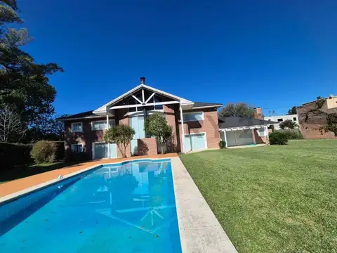 Casa en Venta en Villa Elisa, USD 348.000