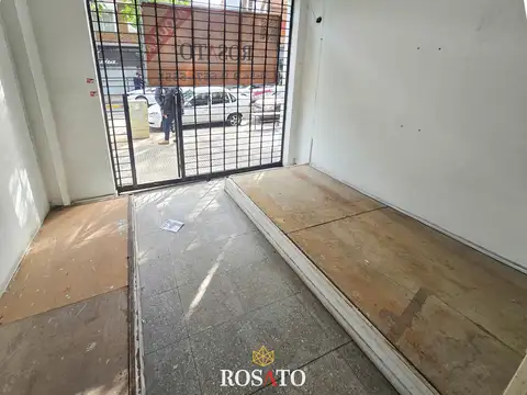 Alquiler local comercial de 57 m² con doble vidriera en Villa Lugano