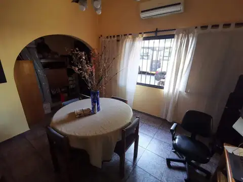 Casa en Venta en Villa del Parque, USD 149.000