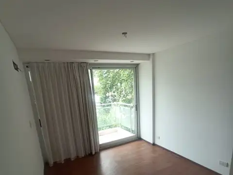 Montevideo 3500, Piso 3