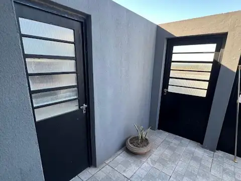 Depto Tipo Casa 2 ambientes con 1 baño