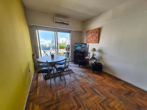 Oportunidad en Almagro | 3 Ambientes | Piso Alto.