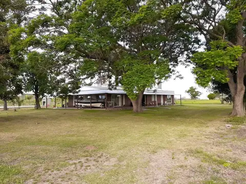 GRAN CAMPO CON CASA EN SAN JAVIER.