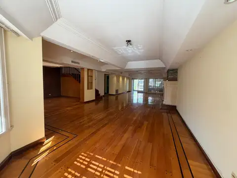 Casa en Alquiler de 4 dormitorios