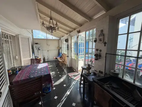 CASA CUATRO AMBIENTES, EN VENTA - Castelar Norte