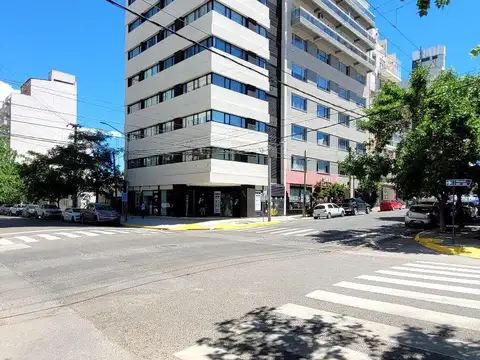 Vende Oficina  en Centro de Neuquén