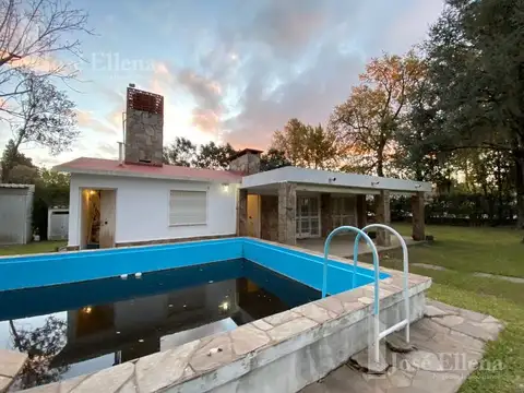 Casa en Venta con 1 cochera