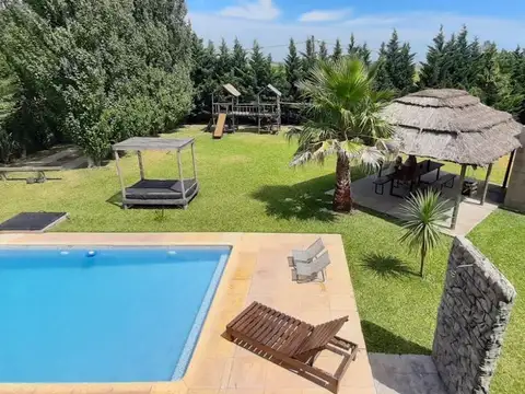 Quinta en Venta en San Nicolas De Los Arroyos, USD 140.000